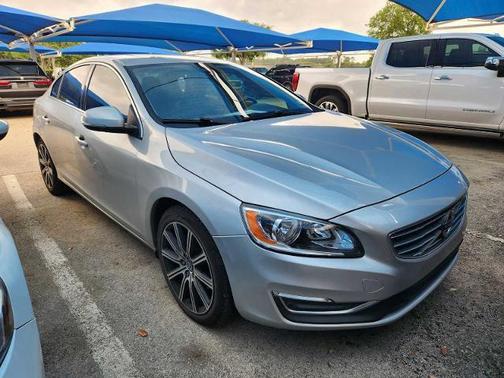 Bright Silver Metallic 2016 Volvo S60 Inscription T5 Drive-E Premier
