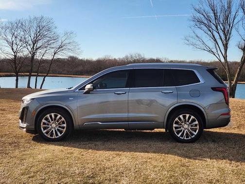 2023 Cadillac XT6 Premium Luxury FWD