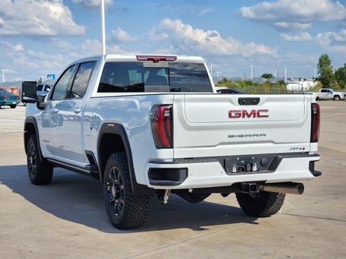 2026 GMC Sierra 2500 AT4