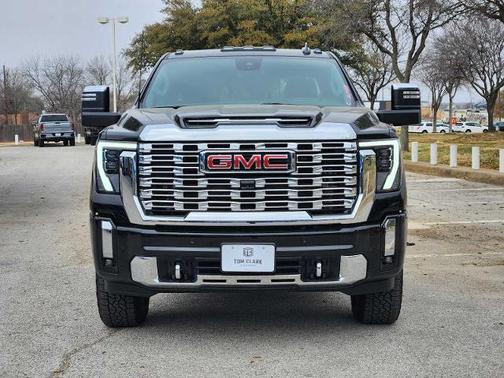 2024 GMC Sierra 2500 Denali