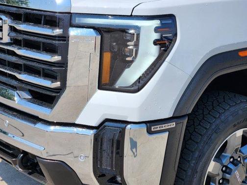 2025 GMC Sierra 2500 SLT