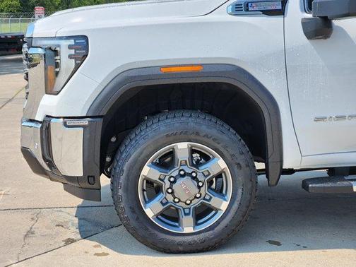 2025 GMC Sierra 2500 SLT