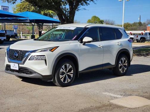 Pearl White Trico 2021 Nissan Rogue SV