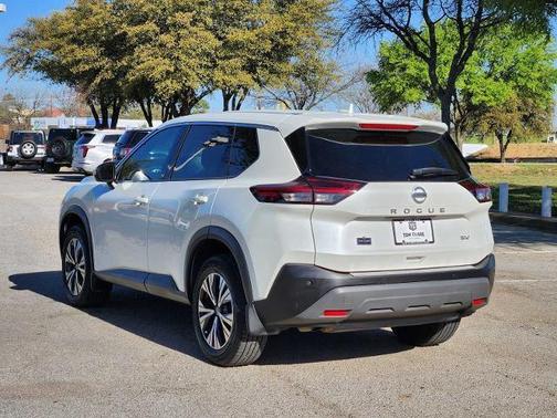 Pearl White Trico 2021 Nissan Rogue SV
