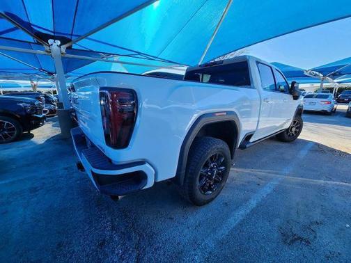 2024 GMC Sierra 2500 AT4