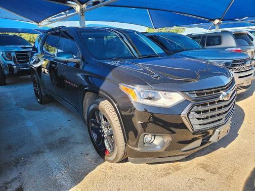 Mosaic Black Metallic 2021 Chevrolet Traverse Premier