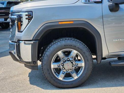 2025 GMC Sierra 2500 SLT