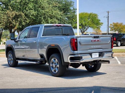 2025 GMC Sierra 2500 SLT