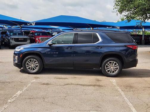 Northsky Blue Metallic 2023 Chevrolet Traverse LT Cloth