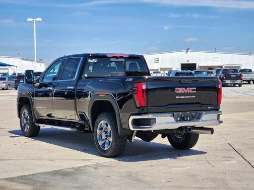 2026 GMC Sierra 2500 SLT