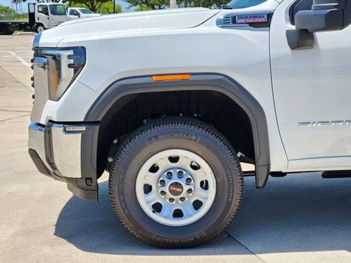 2025 GMC Sierra 2500 Pro