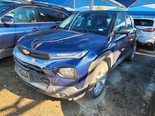 Blue Glow Metallic 2022 Chevrolet Trailblazer LS