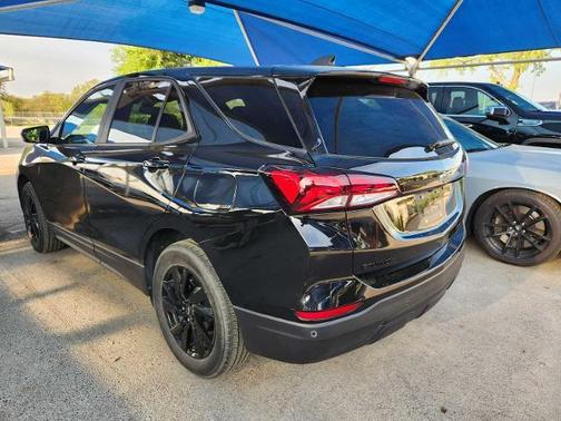 Mosaic Black Metallic 2024 Chevrolet Equinox LS