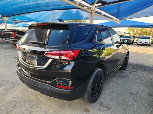 Mosaic Black Metallic 2024 Chevrolet Equinox LS