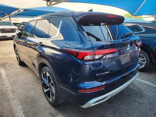 Cosmic Blue Metallic 2024 Mitsubishi Outlander SEL 2.5 2WD