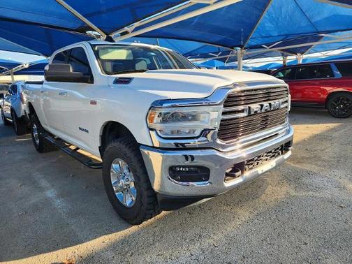 2019 RAM 2500 Big Horn Crew Cab 4x4 6'4' Box