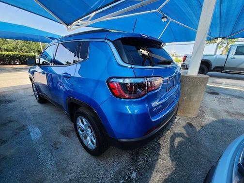 Hydro Blue Pearlcoat 2024 Jeep Compass Latitude