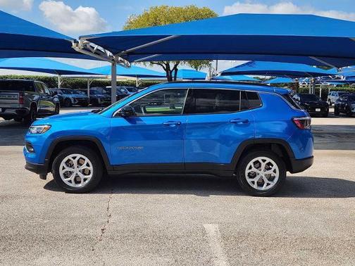 Hydro Blue Pearlcoat 2024 Jeep Compass Latitude