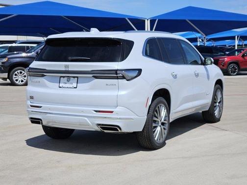 iridescent white tricoat 2026 Buick Enclave Avenir FWD