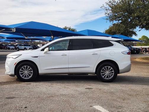 2024 Buick Enclave Essence FWD