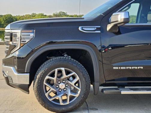 Onyx Black 2026 GMC Sierra 1500 SLT