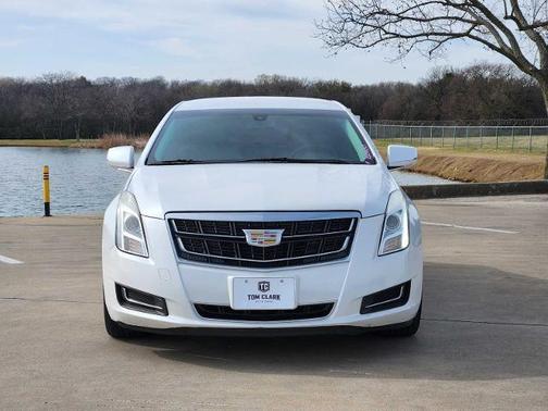 2016 Cadillac XTS Standard