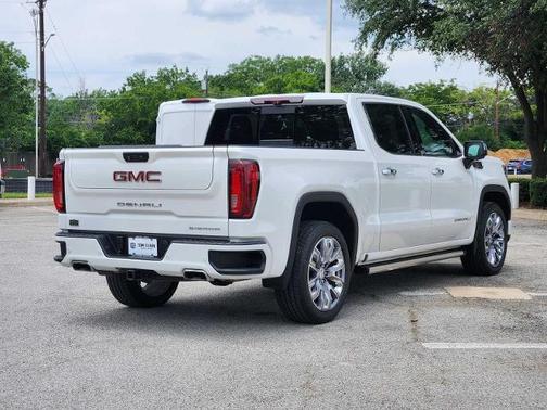 White Frost Tricoat 2023 GMC Sierra 1500 Denali