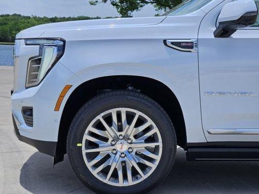 Glacier White Tricoat 2026 GMC Yukon Denali