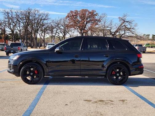 2024 Audi Q7 55 Premium Plus