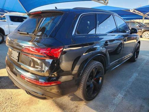 2024 Audi Q7 55 Premium Plus