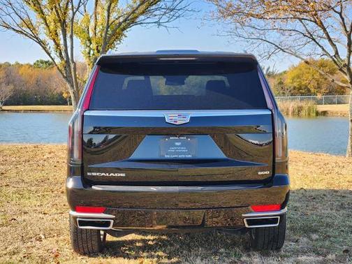 2024 Cadillac Escalade Luxury