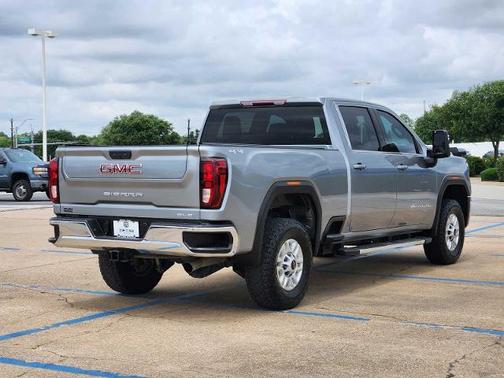 Sterling Metallic 2024 GMC Sierra 2500 SLE