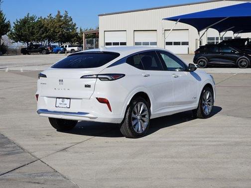 2026 Buick Envista Avenir FWD