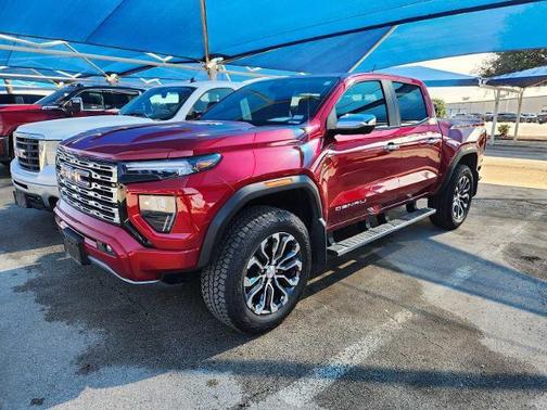 2025 GMC Canyon Denali