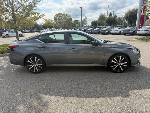 2021 Nissan Altima 2.0 SR