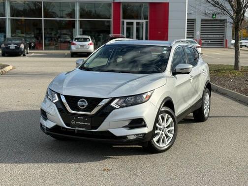 2022 Nissan Rogue Sport SV