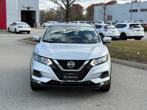 2022 Nissan Rogue Sport SV