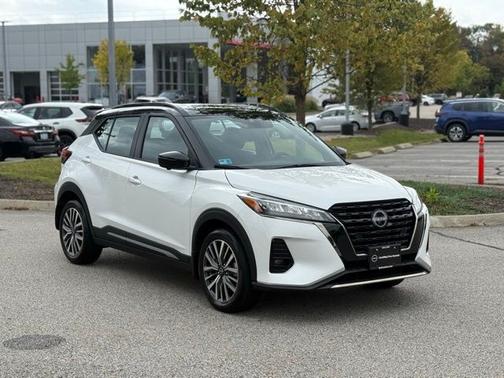 2024 Nissan Kicks SR