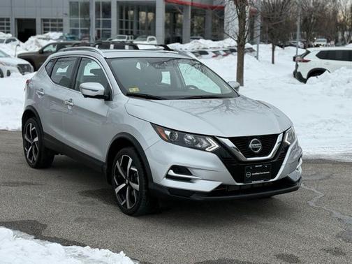2021 Nissan Rogue Sport SL