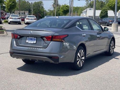 Gun Metallic 2022 Nissan Altima 2.5 SV