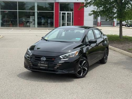 Black 2025 Nissan Versa 1.6 SR