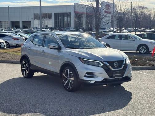 2022 Nissan Rogue Sport SL