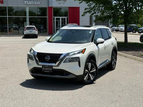 White 2023 Nissan Rogue SL