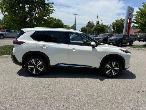 White 2023 Nissan Rogue SL
