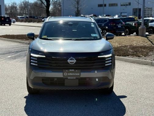 2025 Nissan Kicks SV