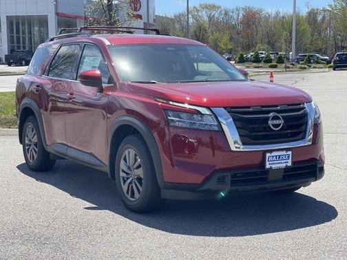 Scarlet Ember 2022 Nissan Pathfinder SV