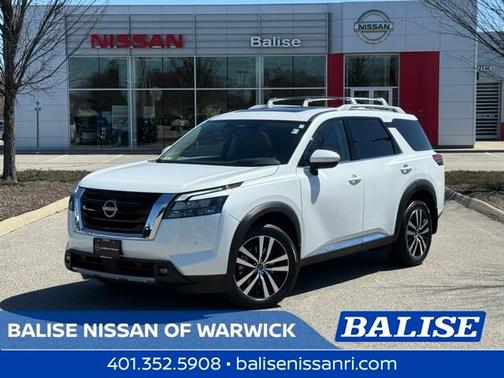 Everest White P 2025 Nissan Pathfinder Platinum