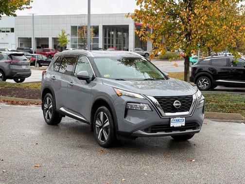 Boulder Gray Pearl 2023 Nissan Rogue SL