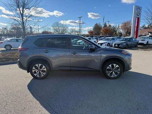 2022 Nissan Rogue SV