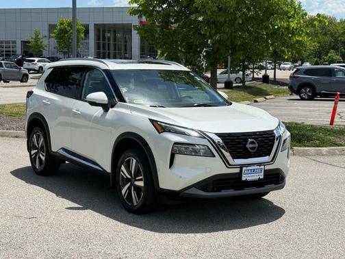 White 2023 Nissan Rogue SL